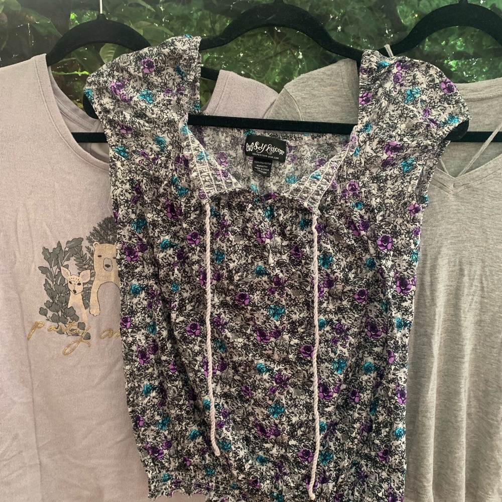 Whimsical Grey Purple Tops Bundle size Medium